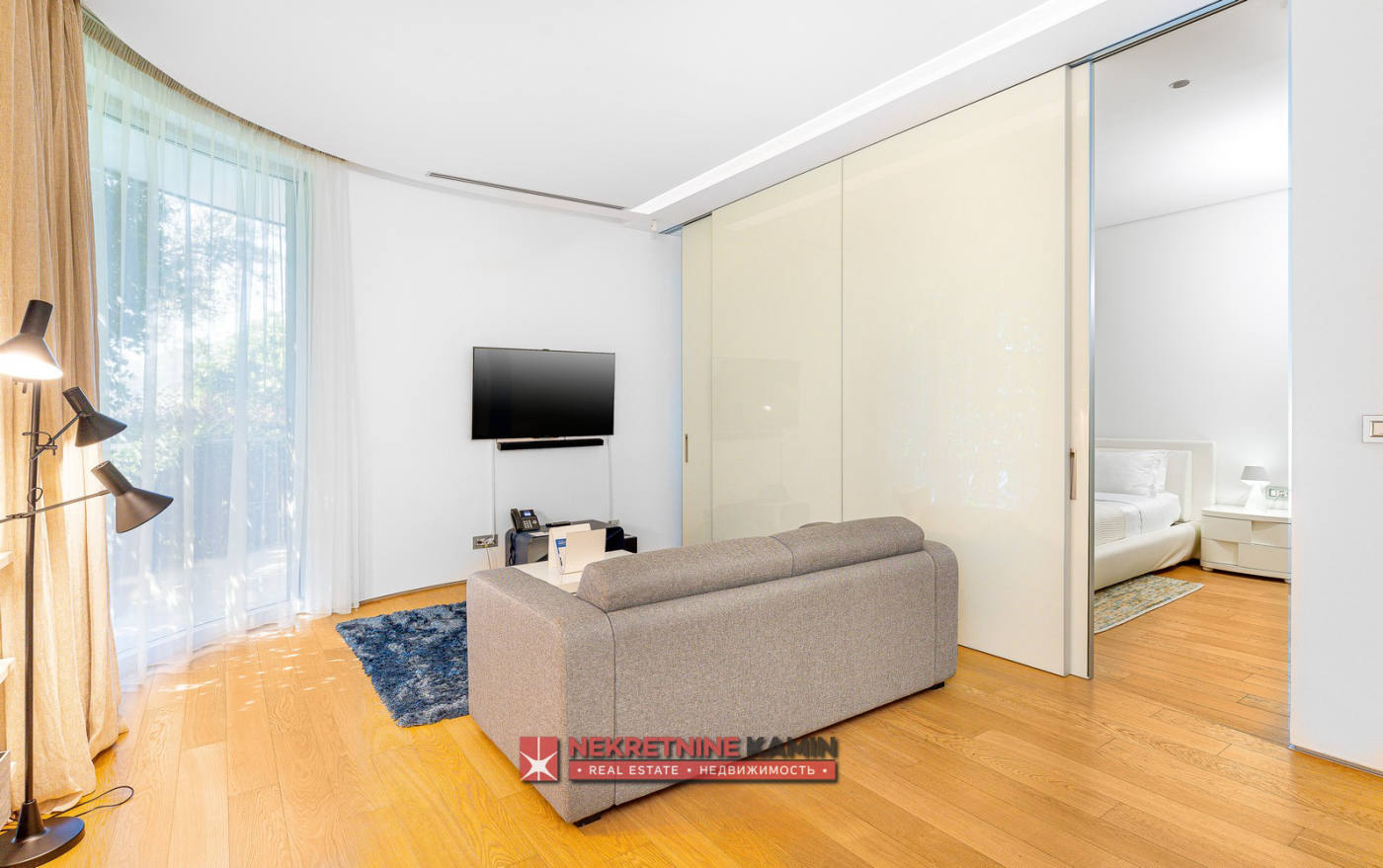 Квартира, 1044 м², 900 000$ — FAKTOR
